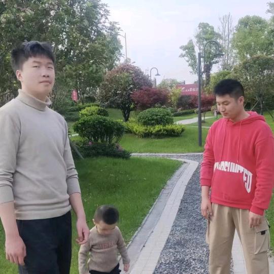 开着拖拉机迎接冬天的到来😊😊😊