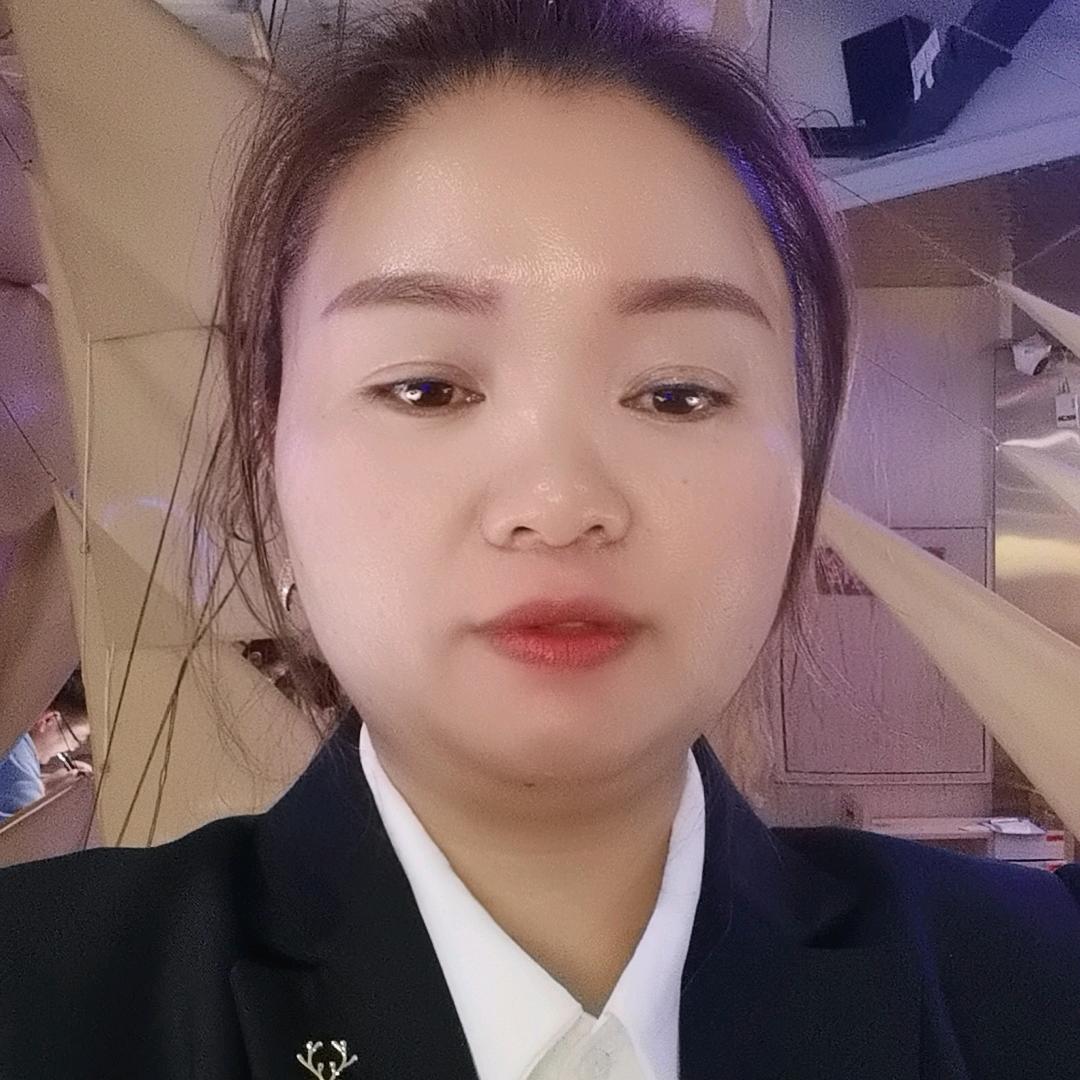 努力做好一名餐饮经理人张姐