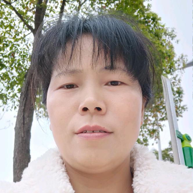 开荒保洁队长，小芳