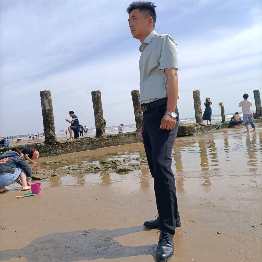 挖掘机出租