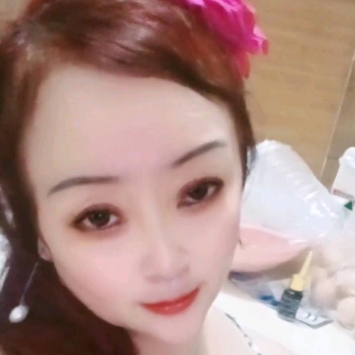 秋天的玫瑰。