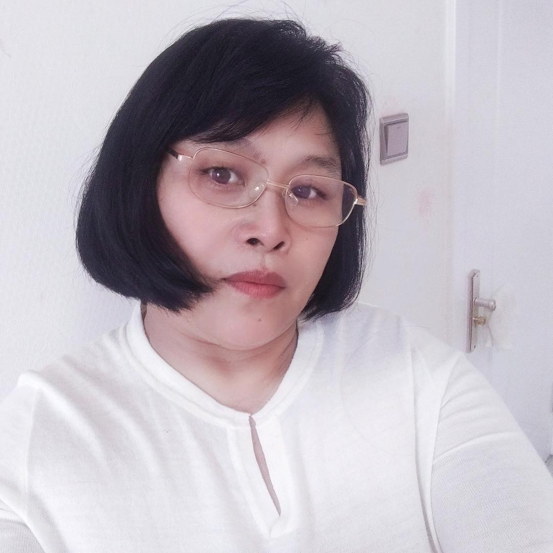 胖姐。每天下午5点5分开播
