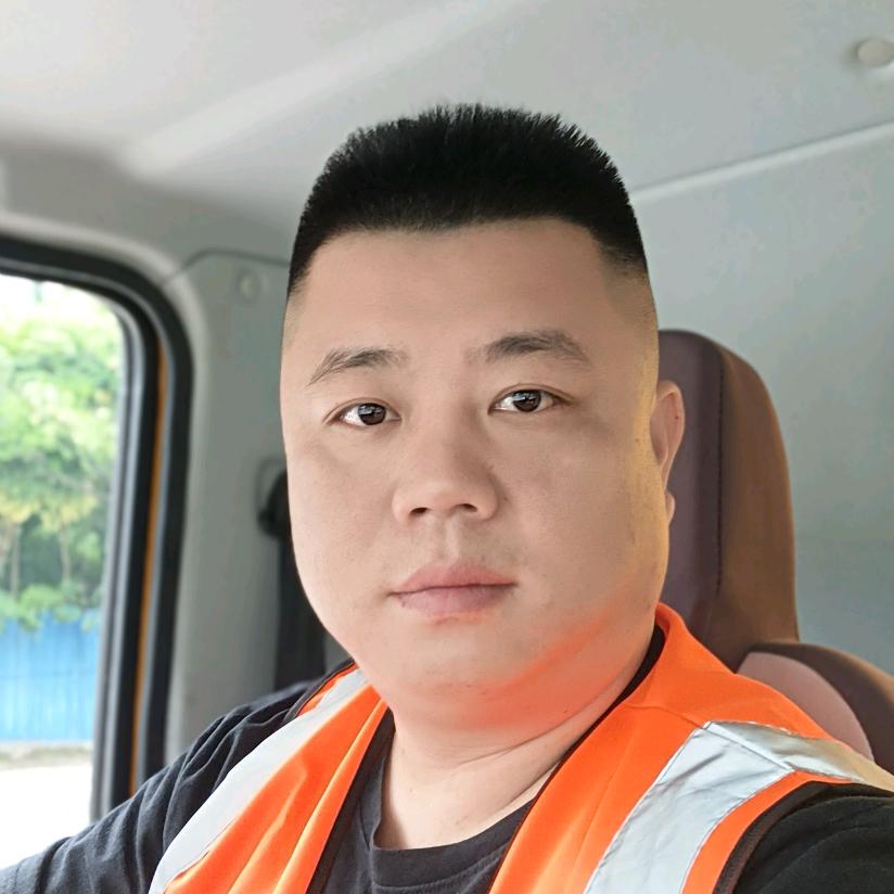 大头哥在路上