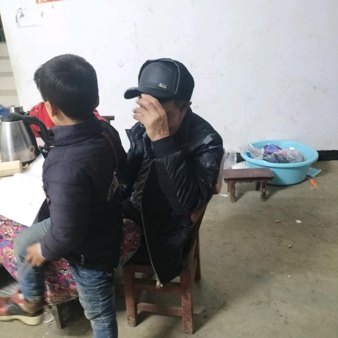 哥出门年年红
