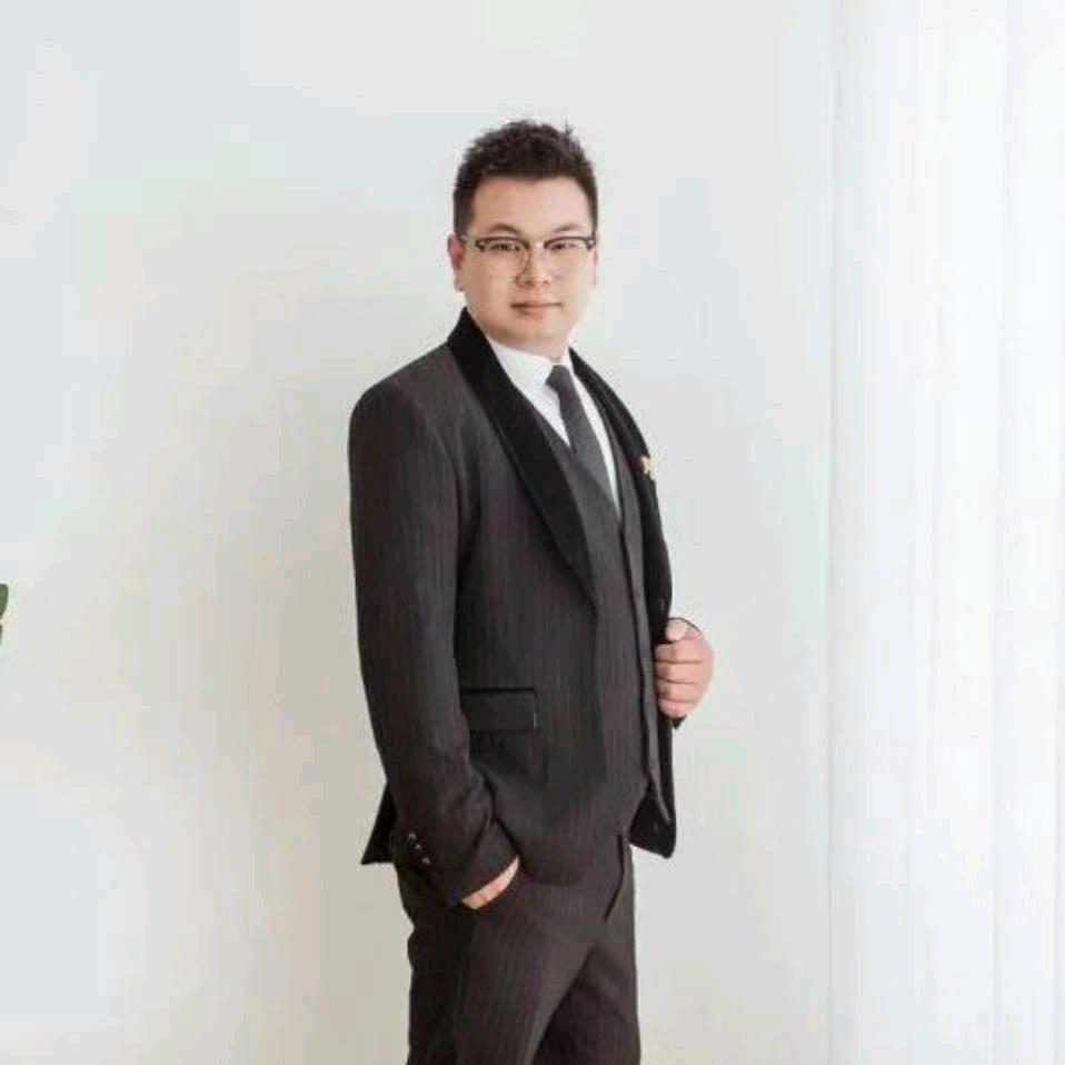 Yan GuiJun