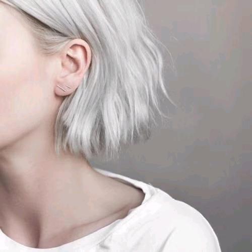 柿子树下的栀子花