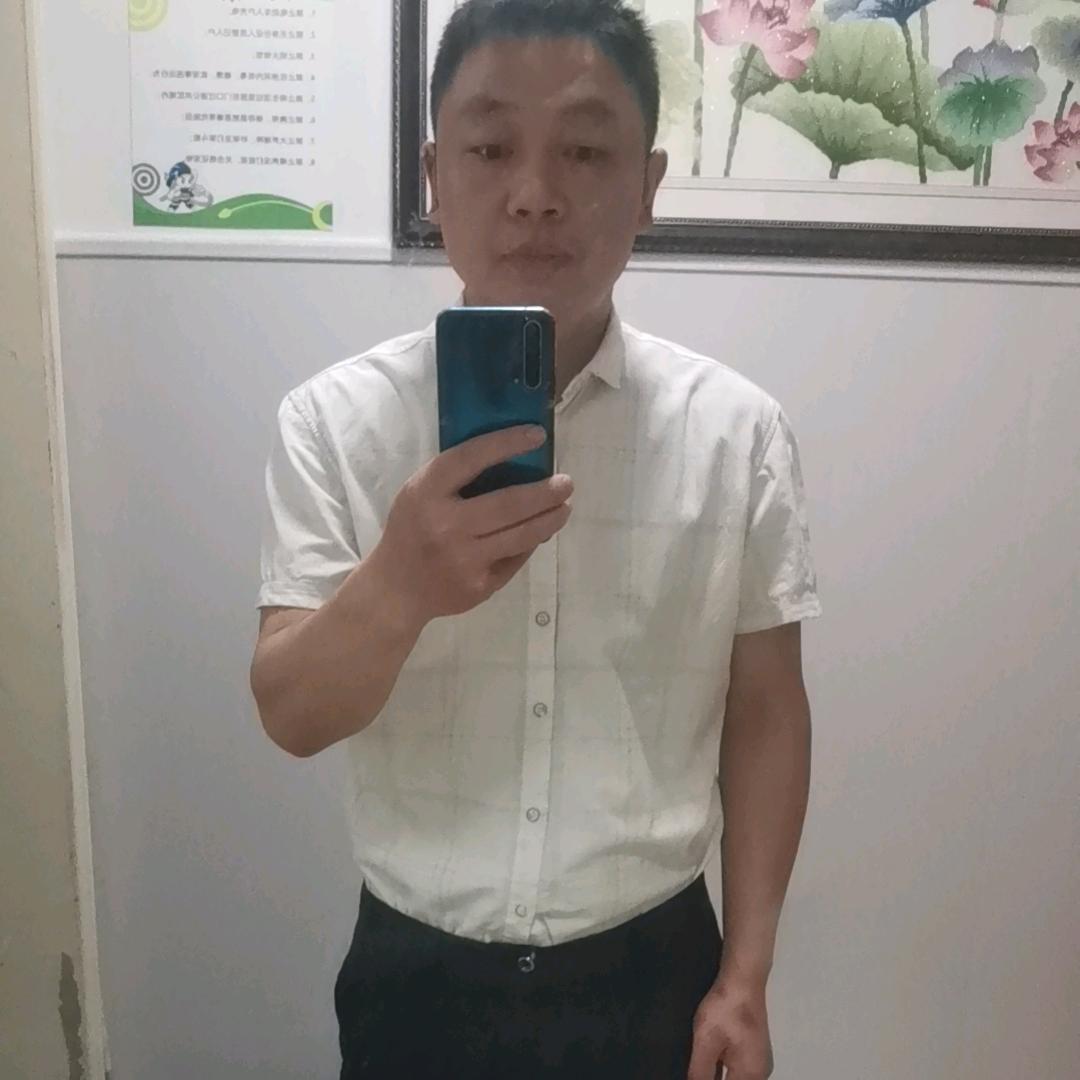 李羊子，冷锅鱼柏香林店