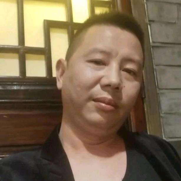 执意笑红尘
