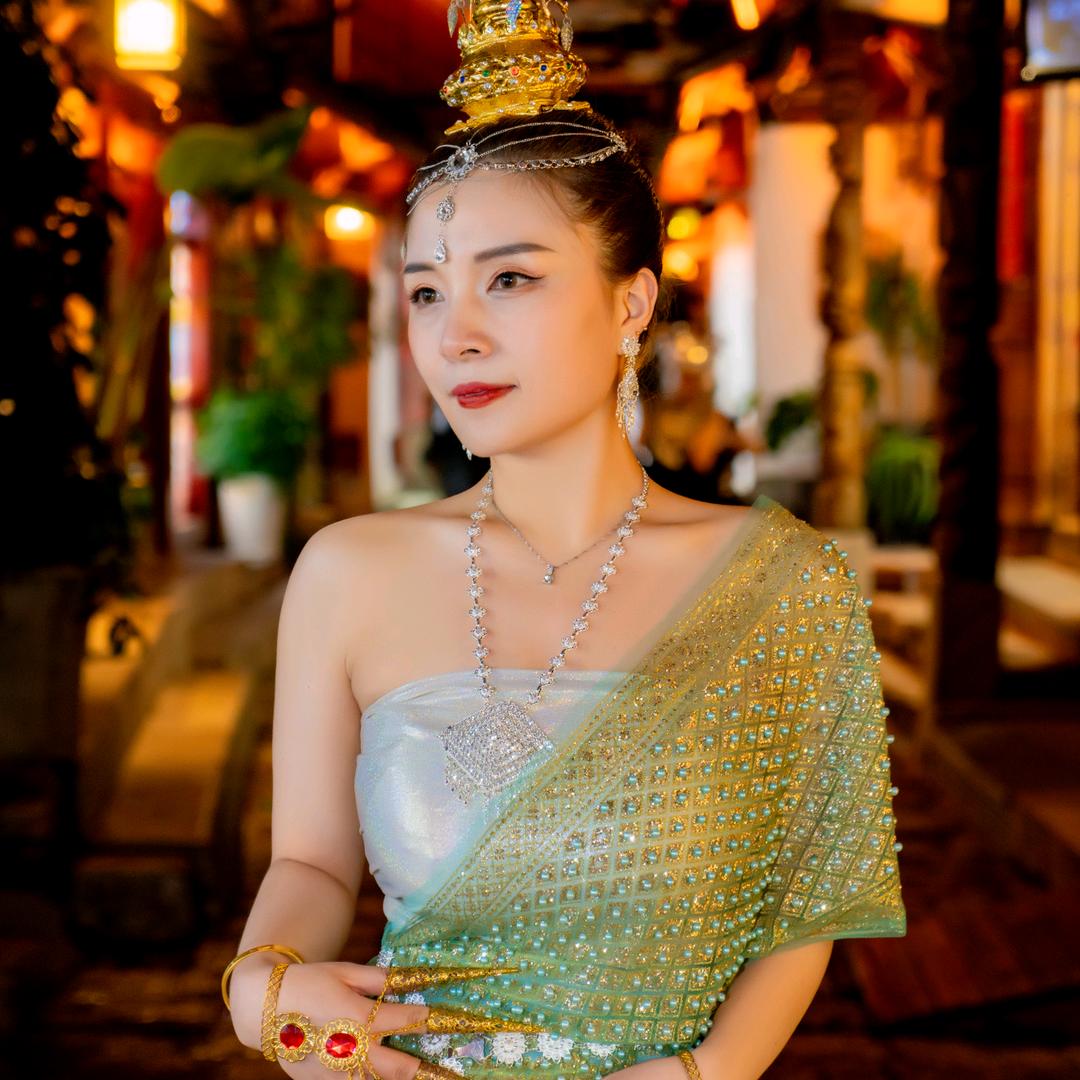 丝丝（谭丝茹）