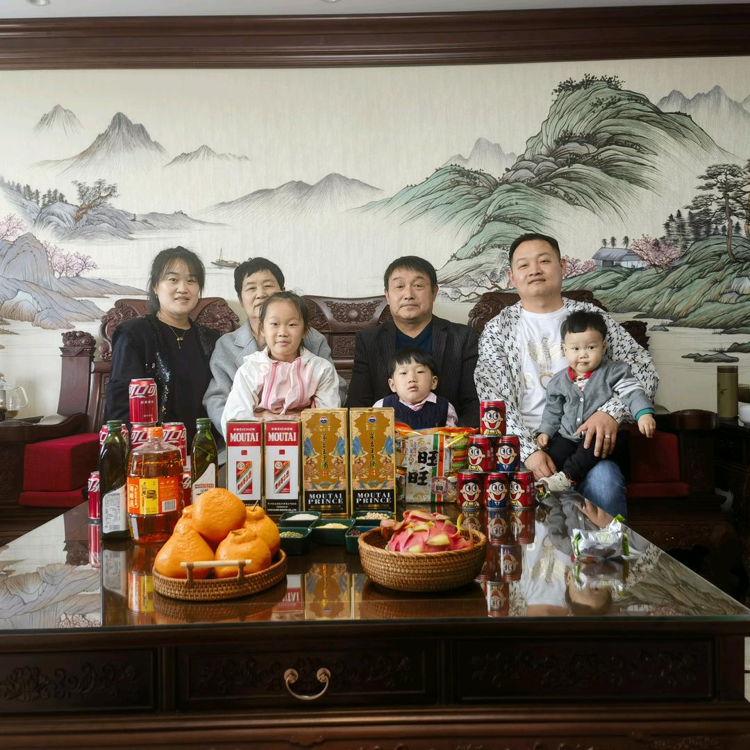 李伟