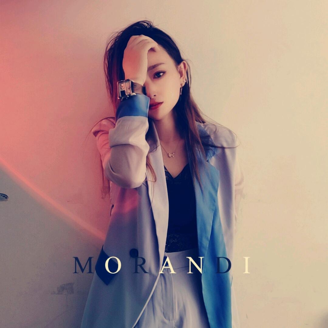🌙•dj💞小魔女手势舞💞