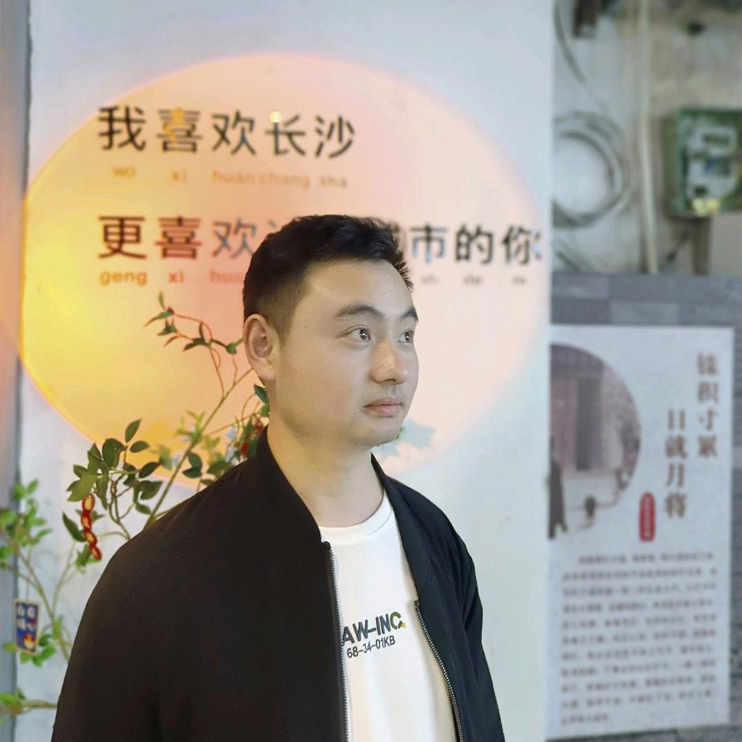 雅美居装饰集团--周立昌