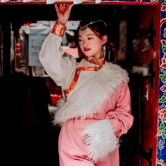 爱༂自己༃