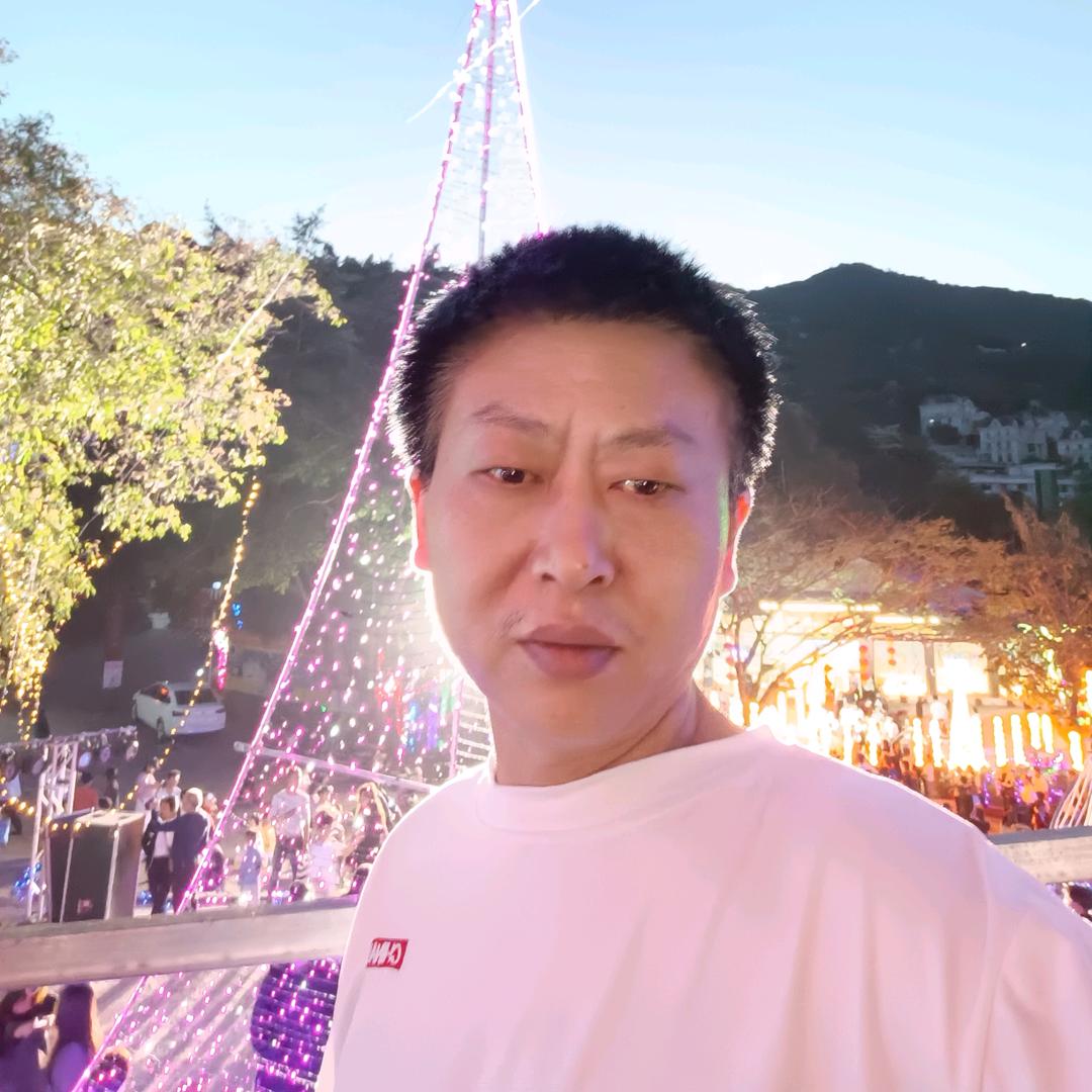 高价回收旧衣服，旧手机，旧家电