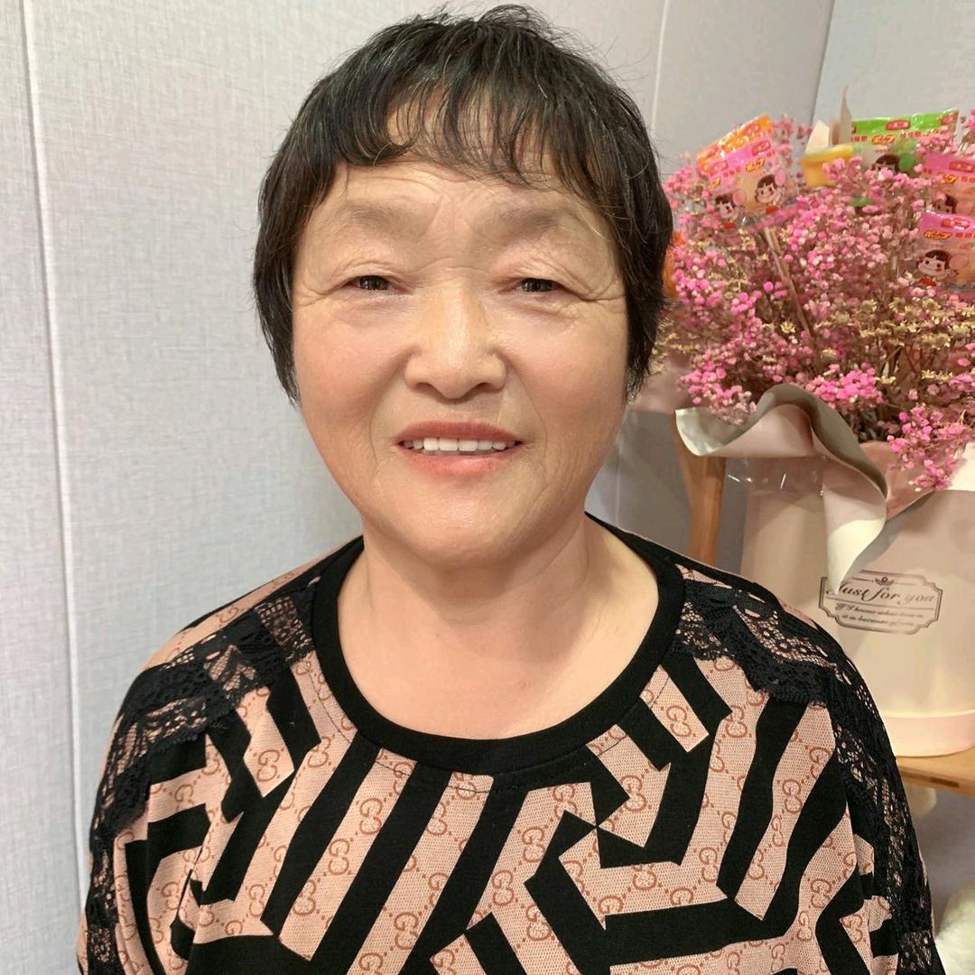 袁亚琴