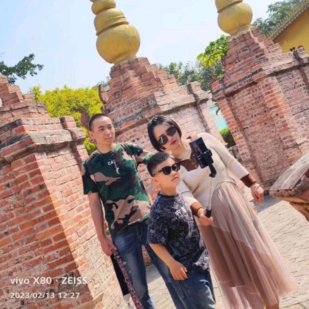 弥渡衣雅服装店