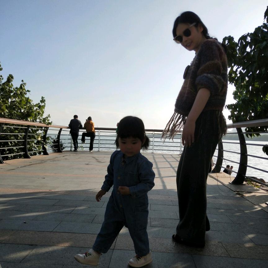 开心快乐每一天