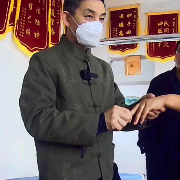 潍昌一手拨筋养生