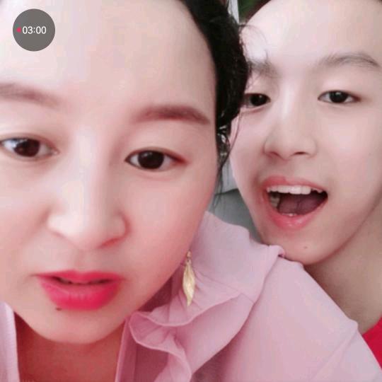 杨洋单亲四宝妈，守护脑瘫儿子