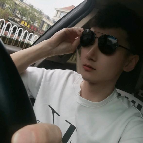 龙龙