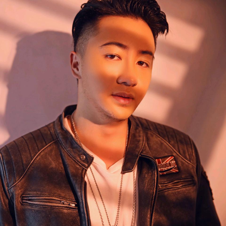 Alex Na  DJ艾狸