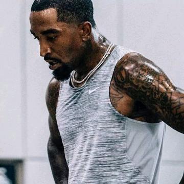 JR