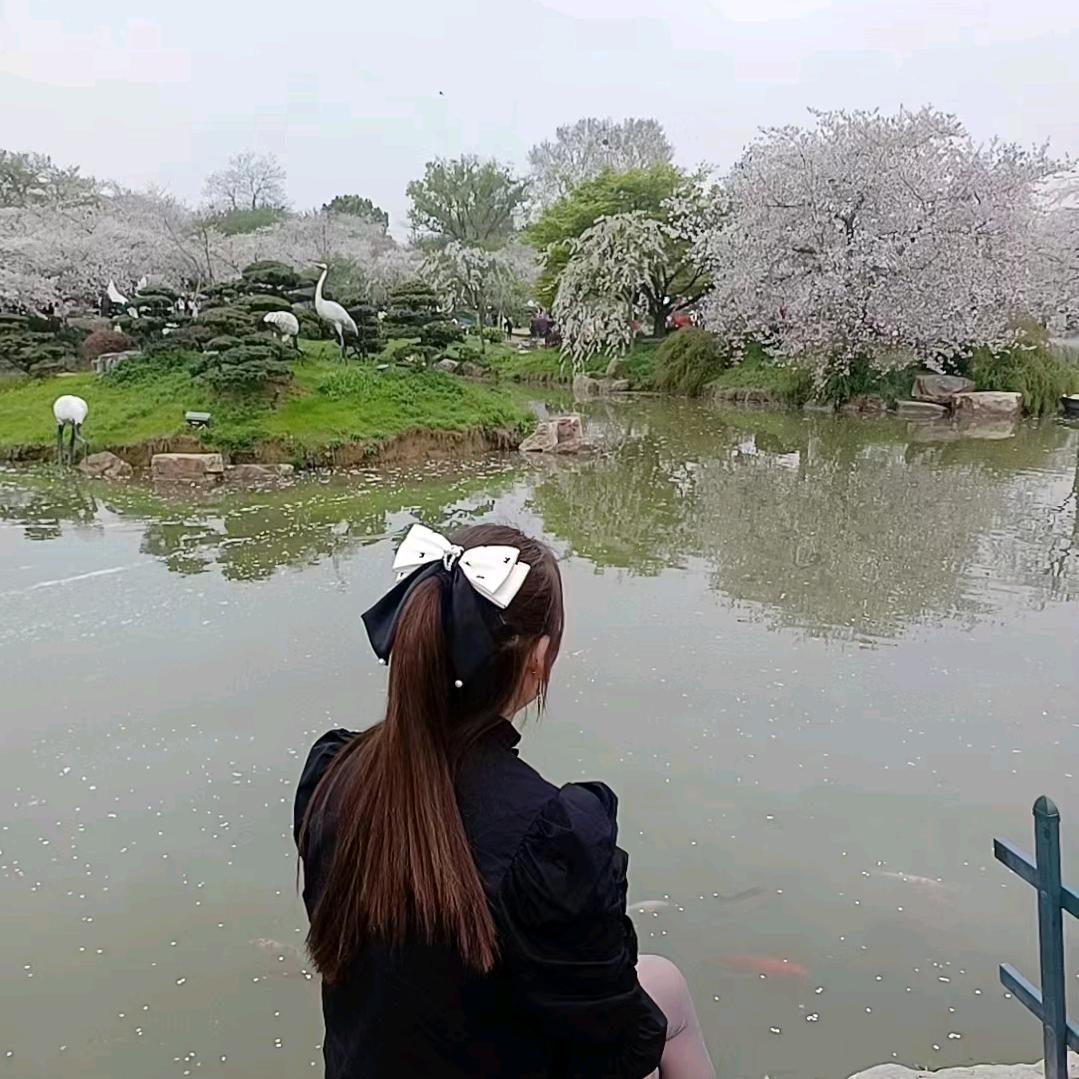 水果西施🍉🍇🍓🍒🍎🥭🍍🍐