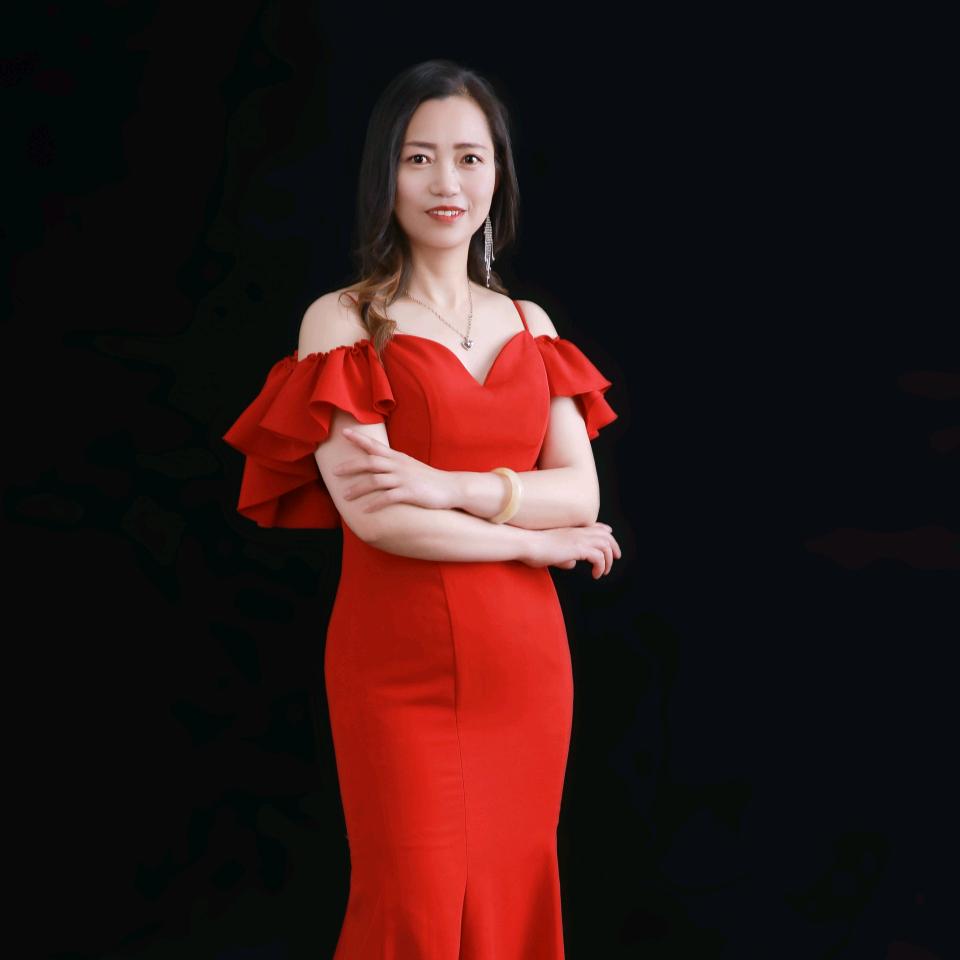 艾尚丝  梅子