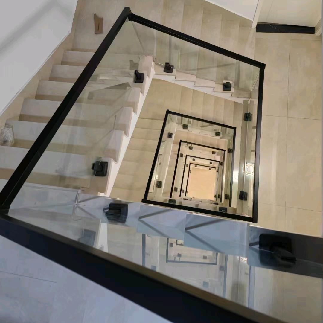 内黄 楼梯窗帘 王帅