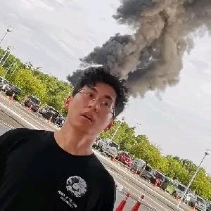 隔壁老谢