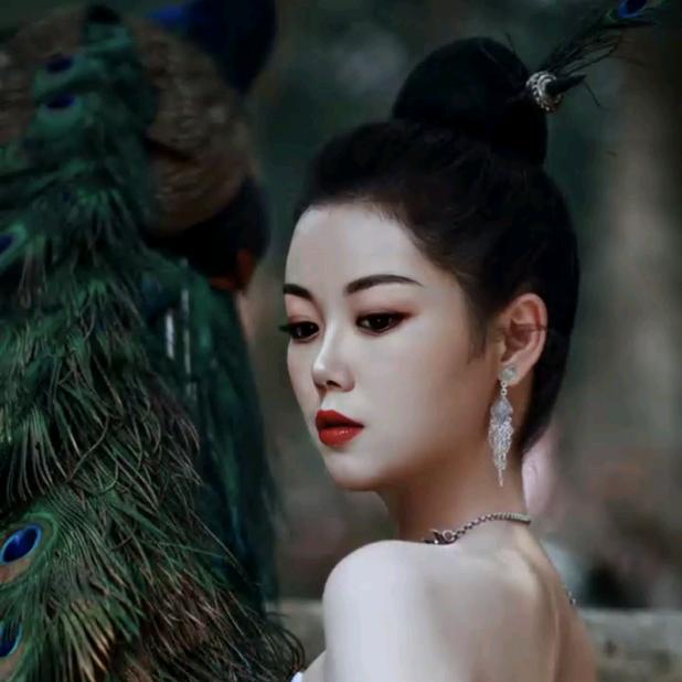 嫣然吃喝玩乐