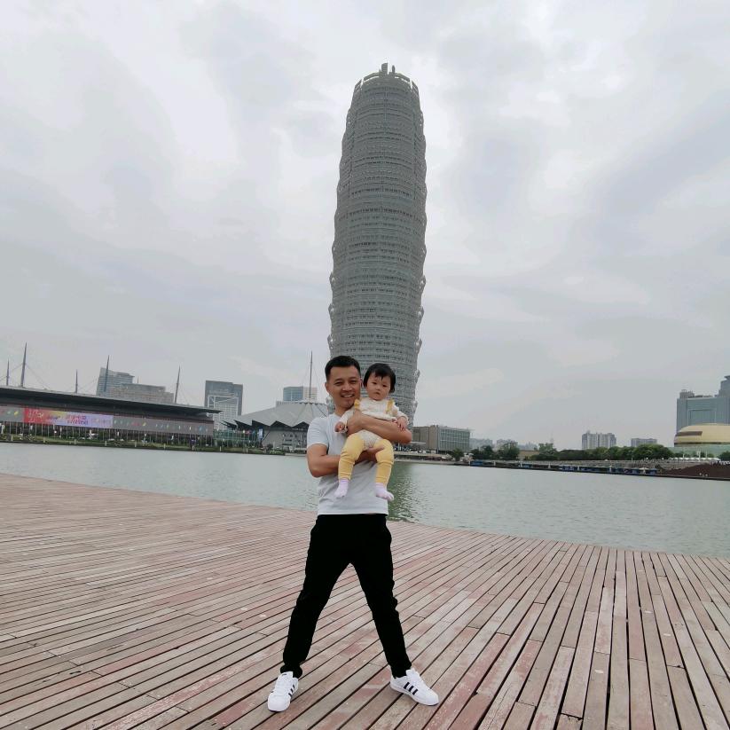 龙飞
