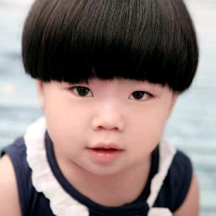 萱萱家的  全职带二娃宝爸