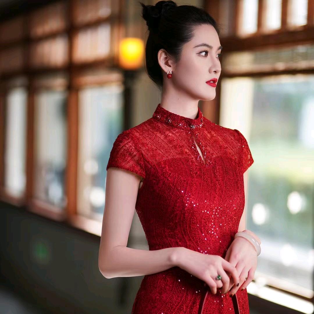 钰鹏田嫂（钰鹏二楼玺临门礼服店）