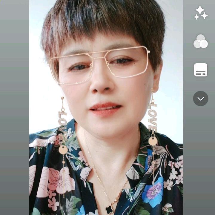 六个孙子的奶奶
