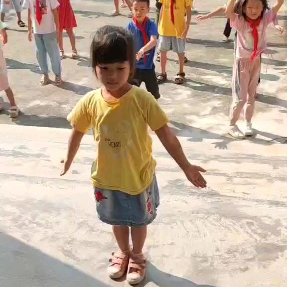 dy3y8kbgsg8m