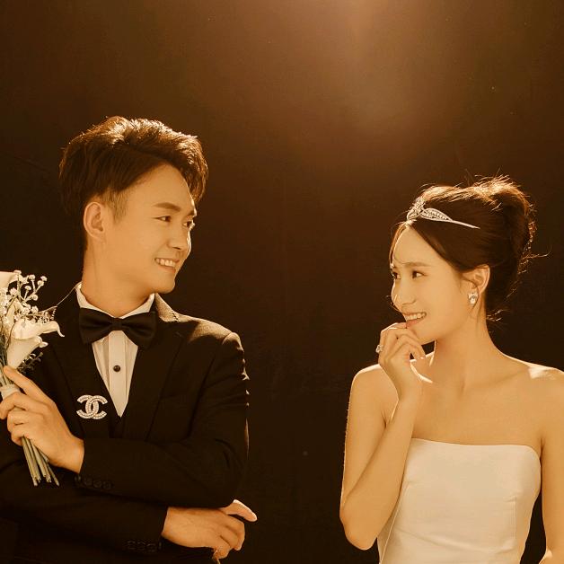 伍月、周琦爸爸！