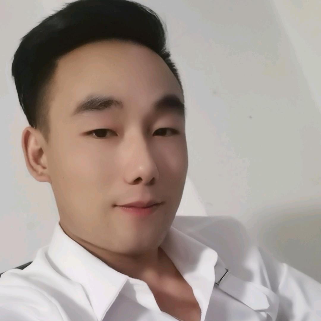 阿玛尼～侯先生🔥