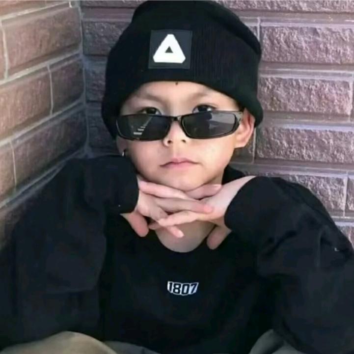 Y/