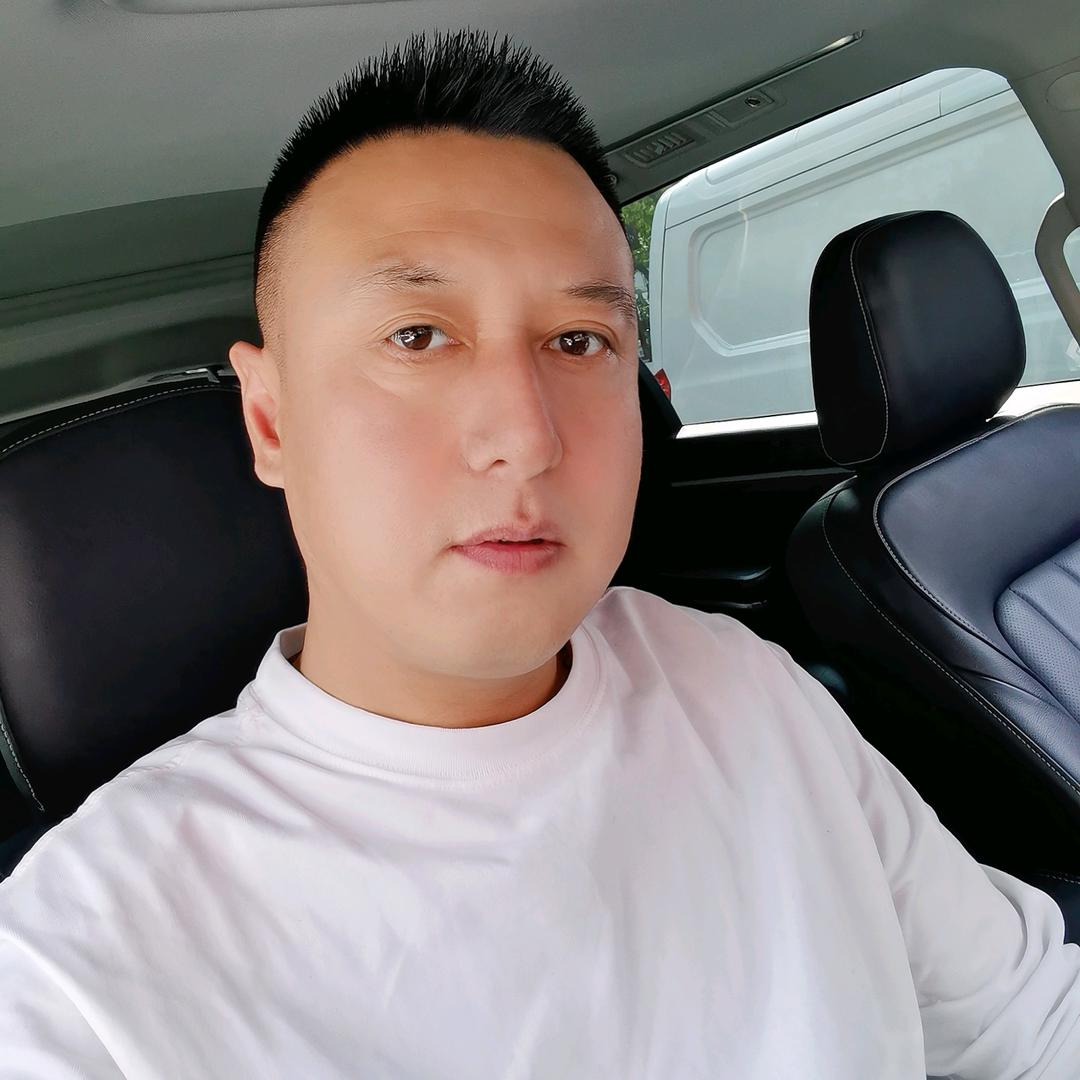 武卫探窑洞