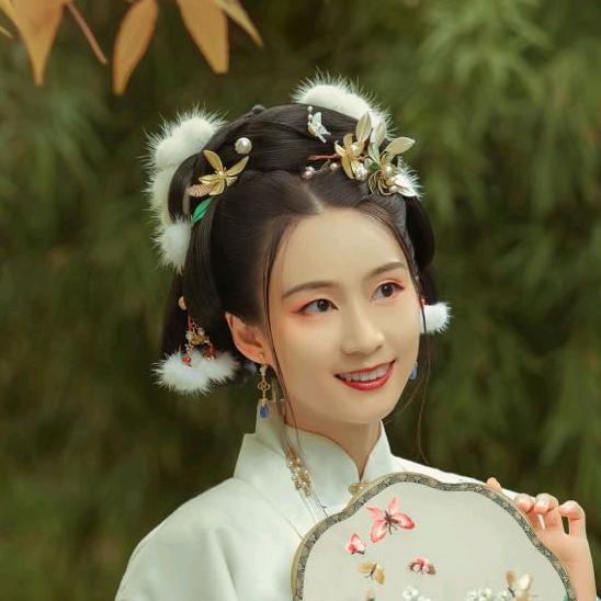 非非非非常好看的菲菲（在家躺平版）