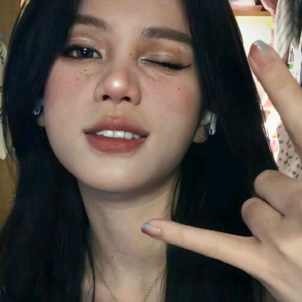 👸👄
