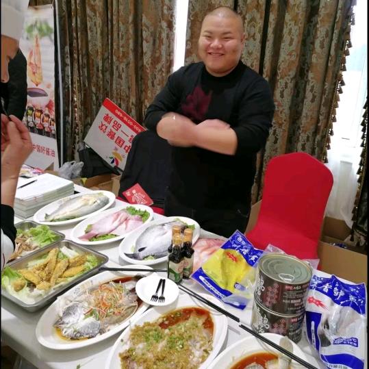 卖鱼郎