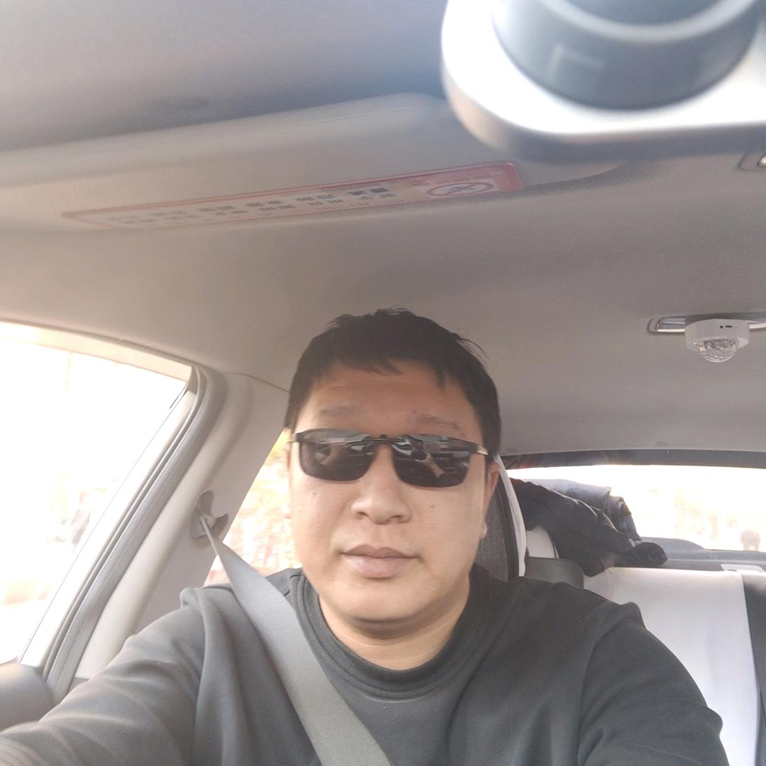正义的哥大个