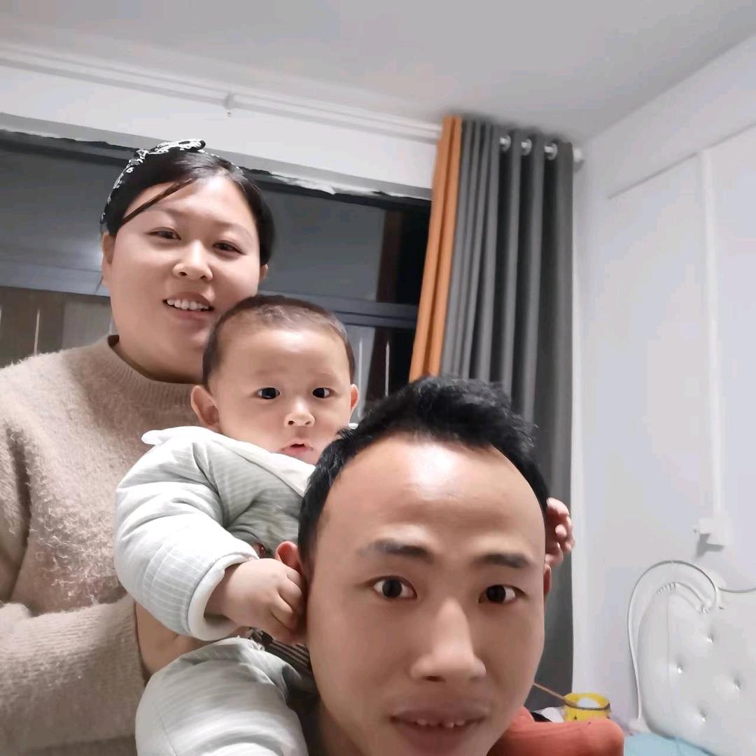 大耳朵聪聪（精封阳台）