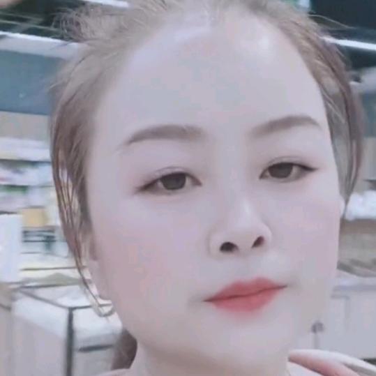 山旮旯。幺姐😎🐍🐍🦋