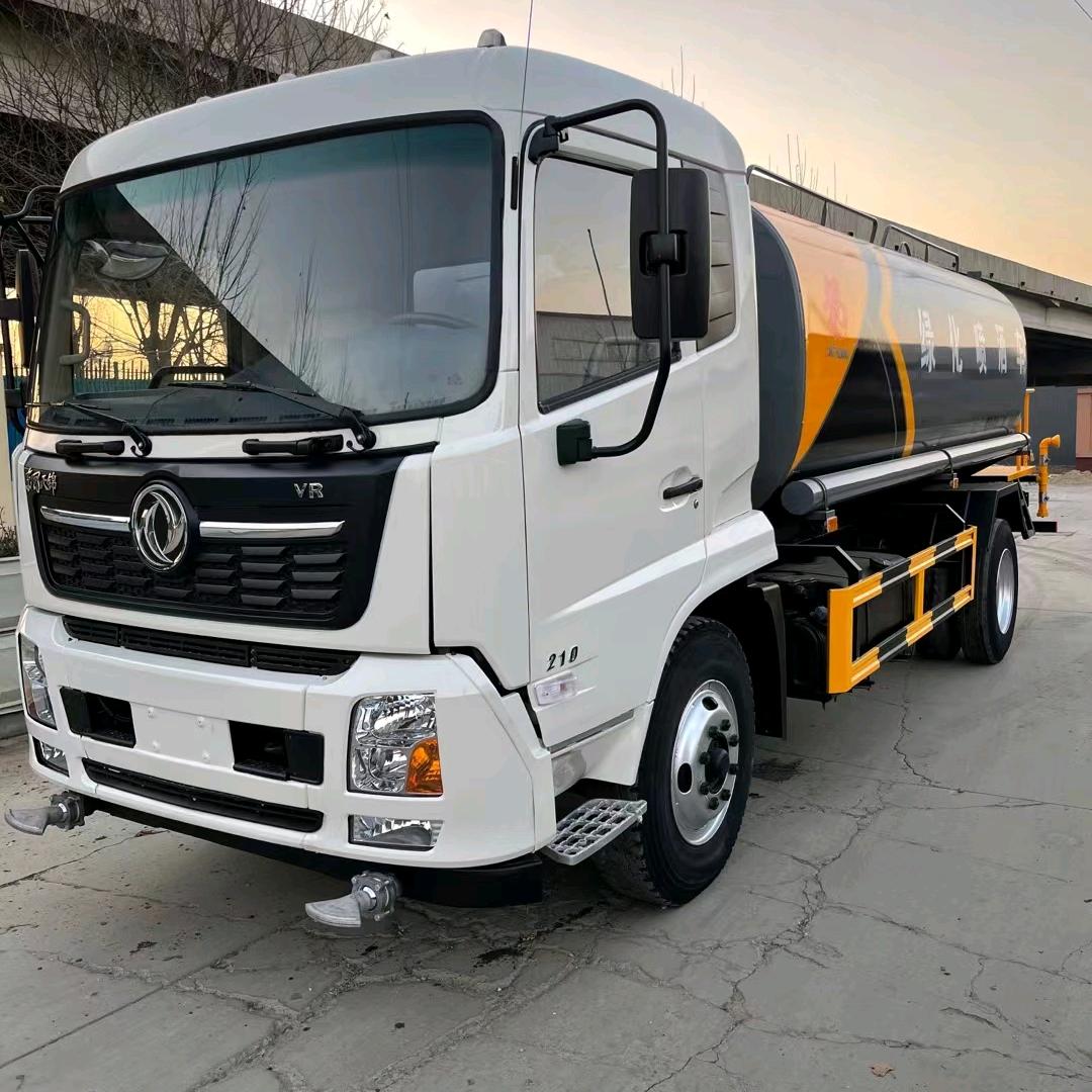 洒水车加油车（特种车辆）