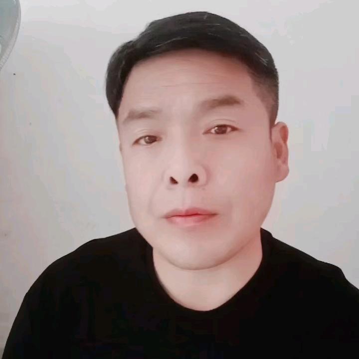彤云映雪
