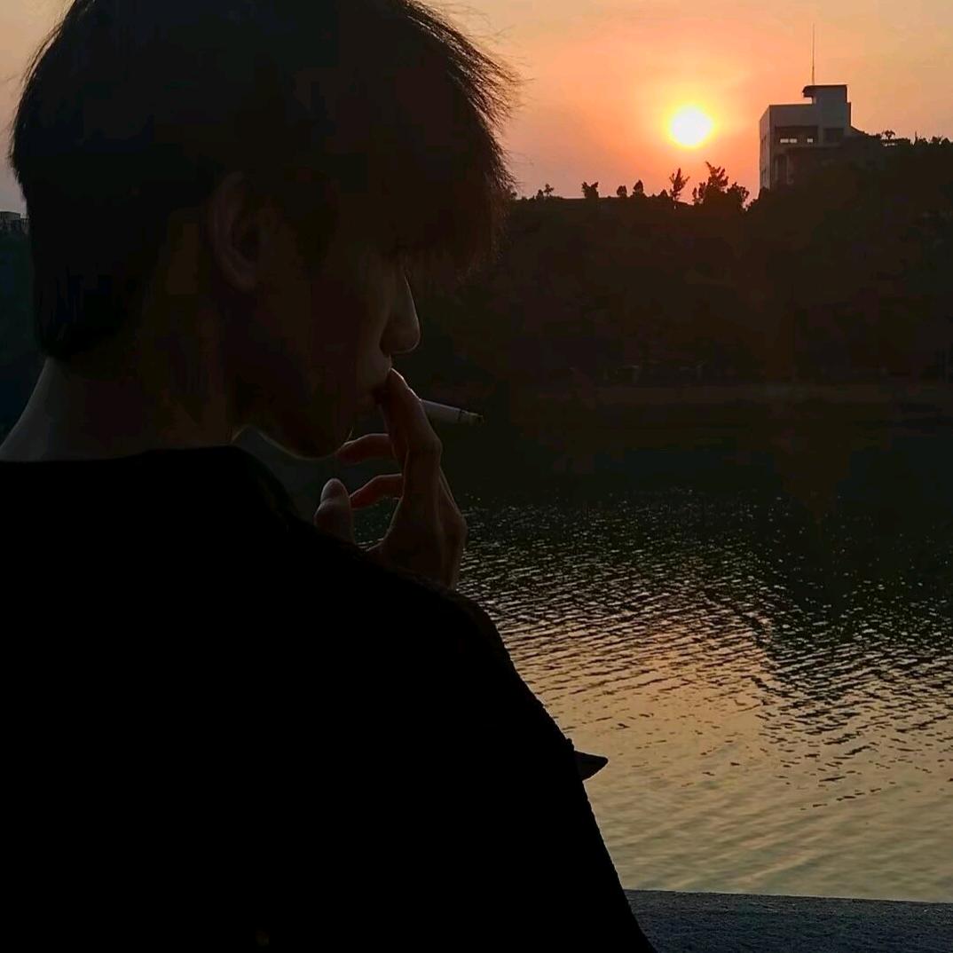 开着宝马买馒头