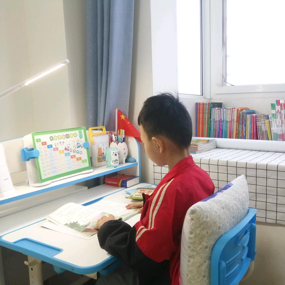 小梓轩同学